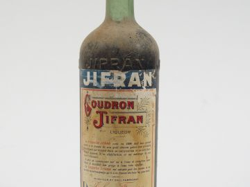 1 TRES VIEILLE BOUTEILLE GOUDRON JIFRAN 