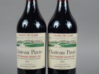 Vente aux enchères 2 BOUTEILLES - CHÂTEAU PAVIE 1ER GCC ST EMILION - 2001