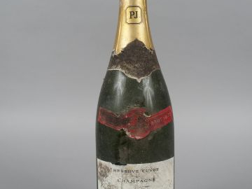 1 BOUTEILLE - CHAMPAGNE PERRIER JOUET - 1973 - EA