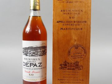 1 BOUTEILLE - RHUM DEPAZ GRANDE RESERVE XO COFFRET BOIS 45°