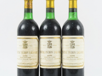 Vente aux enchères 3 BOUTEILLES CHÂTEAU PICHON LALANDE GCC PAUILLAC - 1976 - 2 BG/1 LB/ET