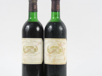 Vente aux enchères 2 BOUTEILLES CHÂTEAU MARGAUX 1er GCC MARGAUX - 1977 - HEP/1 ELT