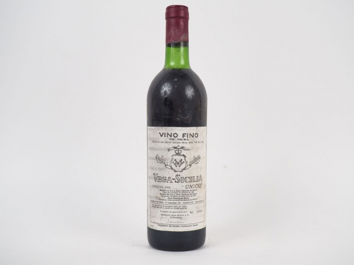1 BOUTEILLE VEGA SICILIA 'UNICO' - 1960 - CAPS LEGER CORRODÉE