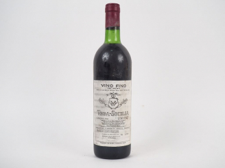 Vente aux enchères 1 BOUTEILLE VEGA SICILIA 'UNICO' - 1960 - CAPS LEGER CORRODÉE