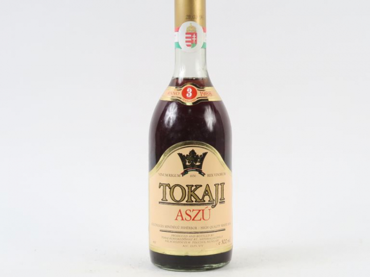 1 BOUTEILLE (50 CL) TOKAJI ASZU '3 PUTTONYOS' - 1988
