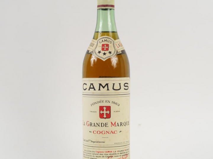 1 VIEILLE BOUTEILLE CAMUS 'LA GRANDE MARQUE'