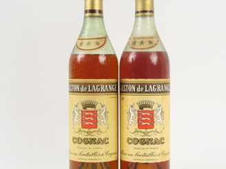 Vente aux enchères 2 VIEILLES BOUTEILLES COGNAC GASTON DE LAGRANGE