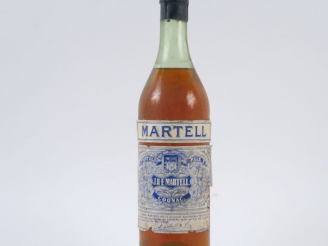 Vente aux enchères 1 VIEILLE BOUTEILLE COGNAC MARTELL 'ETIQUETTE BLEUE' - CAPS ETAIN