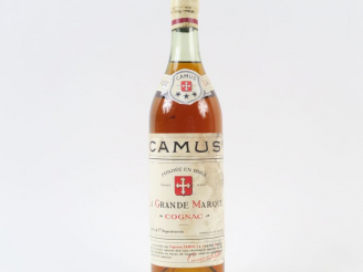 Vente aux enchères 1 VIEILLE BOUTEILLE COGNAC CAMUS 'LA GRANDE MARQUE'