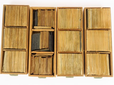 Plaques Stéreo 6x13 , environ 950  négatives en pochette cristal Plaqu
