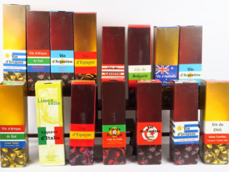 Vente aux enchères 15 BOUTEILLES VINS ETRANGERS : 2 ARGENTINE - 2 AFRIQUE DU SUD - 2 URUG