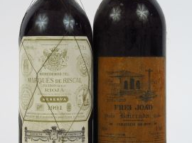 Vente aux enchères 2 BOUTEILLES VINS ETRANGERS : 1 MARQUES DE RISCAL 1991 BG+ - 1 FREI DE