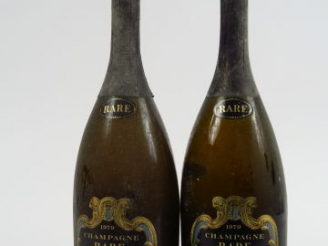 Vente aux enchères 2 BOUTEILLES CHAMPAGNE PIPER HEIDSIECK 'RARE' - 1979 - BLS