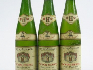 Vente aux enchères 3 BOUTEILLES TOKAY PINOT GRIS 'CUVEE LOHENGRIN' HERTZ - 2 de 1997/1 de