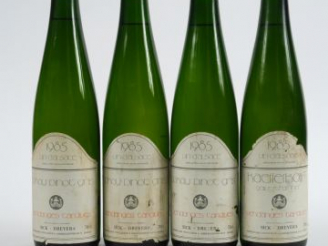 Vente aux enchères 4 BOUTEILLES SICK DREYER - 1985 : 3 TOKAY PINOT GRIS VENDANGES TARDIVE