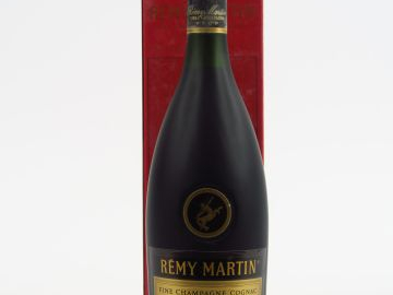 1 BOUTEILLE FINE CHAMPAGNE COGNAC VSOP REMY MARTIN - COFFRET