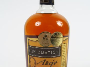 1 BOUTEILLE DIPLOMATICO ANEJO
