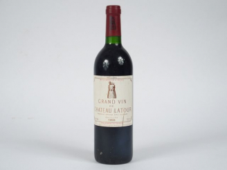 Vente aux enchères 1 BOUTEILLE CHÂTEAU LATOUR 1er GCC PAUILLAC - 1993 - ETLA