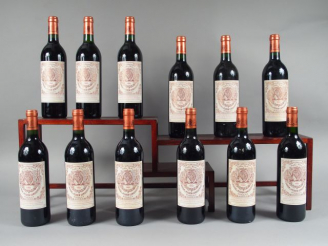 Vente aux enchères 12 BOUTEILLES CHÂTEAU PICHON LONGUEVILLE BARON GCC PAUILLAC - 1993 - 1