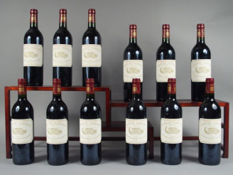 Vente aux enchères 12 BOUTEILLES CHÂTEAU MARGAUX 1er GCC MARGAUX - 1993