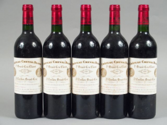 Vente aux enchères 5 BOUTEILLES CHÂTEAU CHEVAL BLANC 1er GCC ST EMILION - 1997 - 1 ETLA