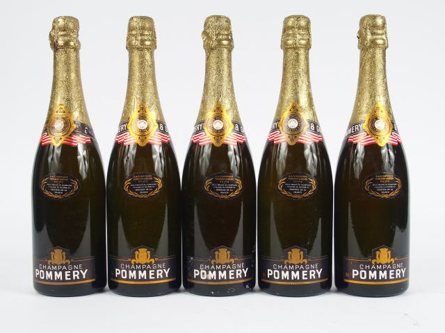 5 BOUTEILLES CHAMPAGNE POMMERY DRAPEAU SEC