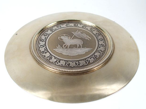 Calice en vermeil de style néo-gothique avec gravures niellées d'anges
