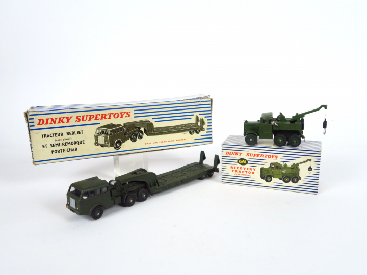 Lot de 2 Dinky Supertoys :  - Recovery tractor ref. 661, très bel état