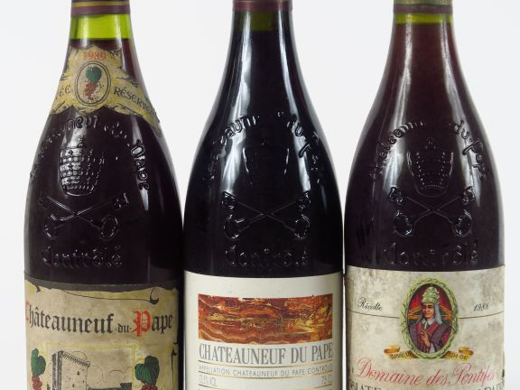 3 BOUTEILLES CHATEAUNEUF DU PAPE : 1 FERAUD CUVEE RESERVEE 1989 - 1 DO