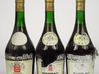 Vente aux enchères 3 VIEILLES BOUTEILLES COGNAC GASTON DE LAGRANGE - EA
