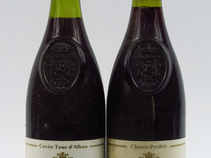 2 BOUTEILLES DELAS : 1 CORNAS 'CHANTE PERDRIX' 1988 - 1 CROZES HERMITA