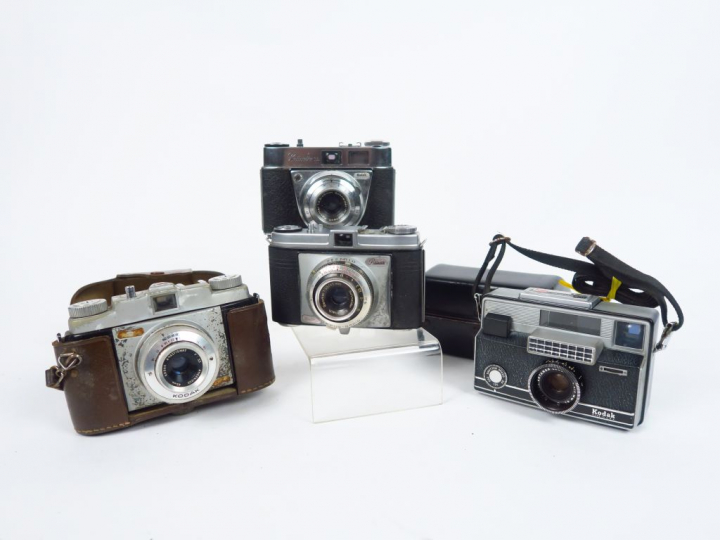 KODAK. Pony avec étui, Retinette, Retinette IA. Instamatic 100 avec so