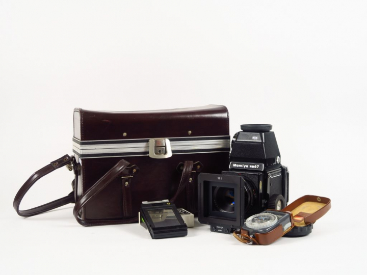 MAMIYA RB 67 Professional. Objectif Mamiya-Sekor 3,5/127. Compendium .