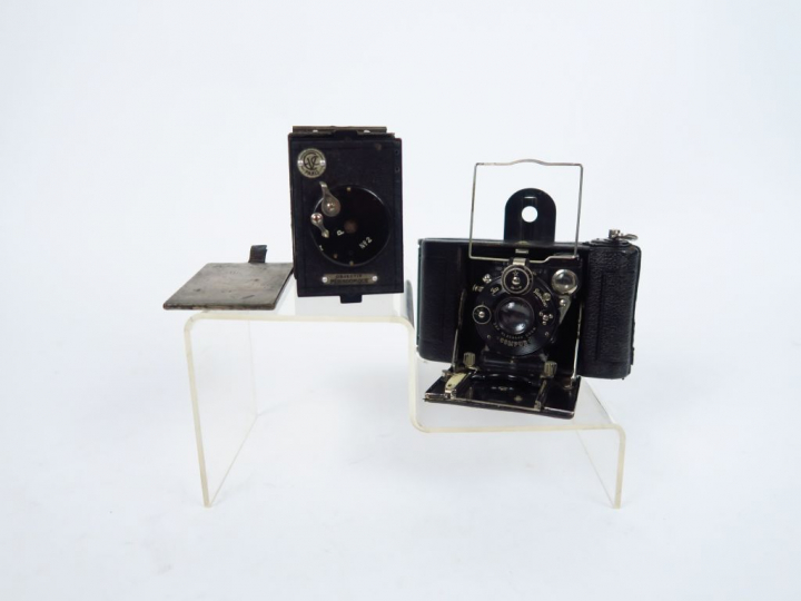 ICA, Folding 6x6. Objectif Tessar 4,5/7,5 cm. Obturateur Compur. On y 