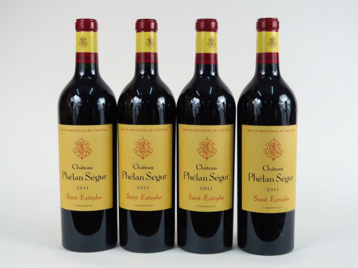 4 BOUTEILLES CHÂTEAU PHELAN SEGUR ST ESTEPHE - 2011