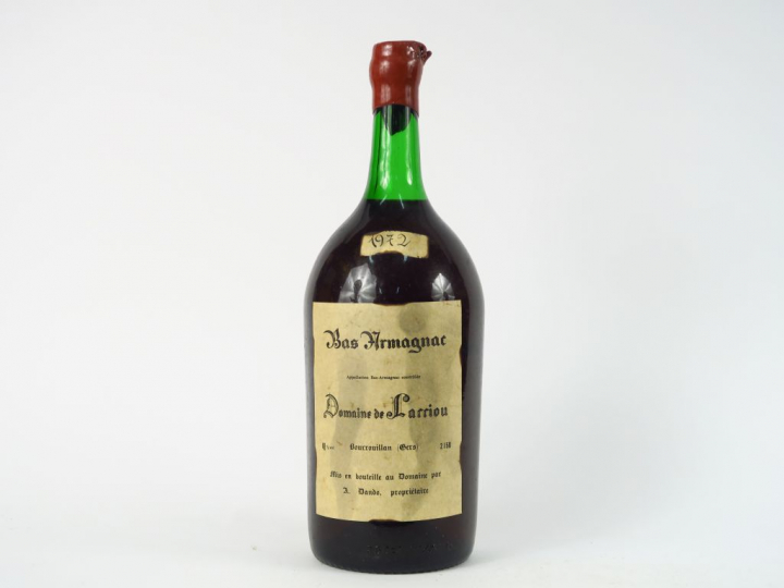 1 POT (2,5 L) BAS ARMAGNAC DOMAINE DE LARRIOU - 1972