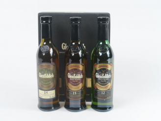 Vente aux enchères 3 BOUTEILLES GLENFIDDICH (20 cl) - Embouteilleur : OB - 40° - Coffret 
