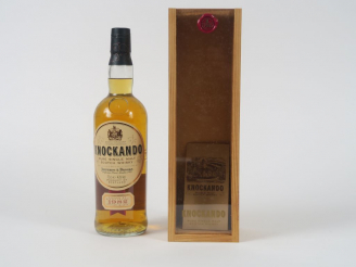 Vente aux enchères 1 BOUTEILLE KNOCKANDO (70 cl) - Embouteilleur : OB - 43° - 1982 - Embo