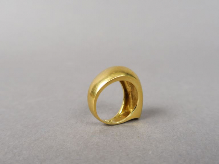 Bague en or jaune.  TDD. 49 Poids. 6,92 g