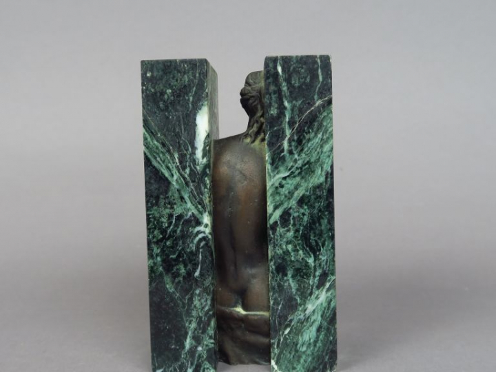 Sacha SOSNO  "Oblitération" Sculpture en bronze et marbre. Edition Art