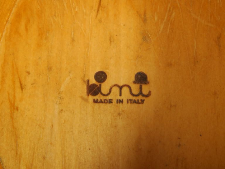 Chapeau décoratif en bois. Long. 38 cm