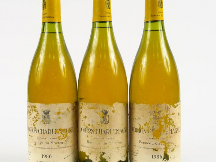3 BOUTEILLES CORTON CHARLEMAGNE GC BONNEAU DU MARTRAY - 1986 - EA/1 PR