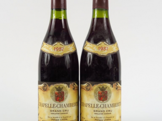 Vente aux enchères 2 BOUTEILLES CHAPELLE CHAMBERTIN GC PH. LIVERA - 1987