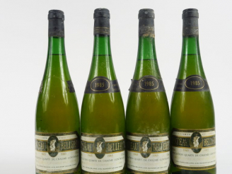 Vente aux enchères 4 BOUTEILLES QUARTS DE CHAUME CHÂTEAU DE BELLERIVE - 1985 -1 PRESEUMEE