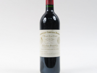 Vente aux enchères 1 BOUTEILLE CHÂTEAU CHEVAL BLANC 1er GCC ST EMILION - 1992