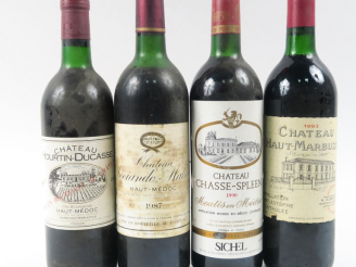 Vente aux enchères 4 BOUTEILLES : 1 SOCIANDO MALLET 1987 HEP - 1 CHÂTEAU HOURTIN DUCASSE 