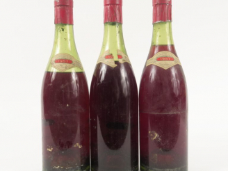 Vente aux enchères 3 BOUTEILLES BOURGOGNE - 1957 - 3 CM/5,5 CM/7,5 CM/1 PRESUMEE