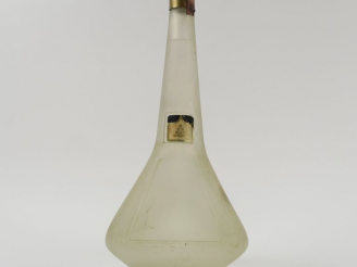 Vente aux enchères 1 FLACON (2 L) EAU DE VIE DE SCARDINA