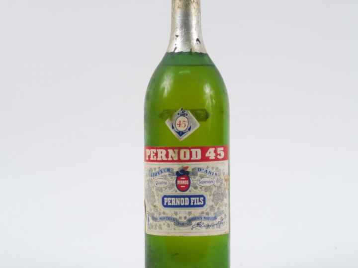1 VIEILLE BOUTEILLE PERNOD 45