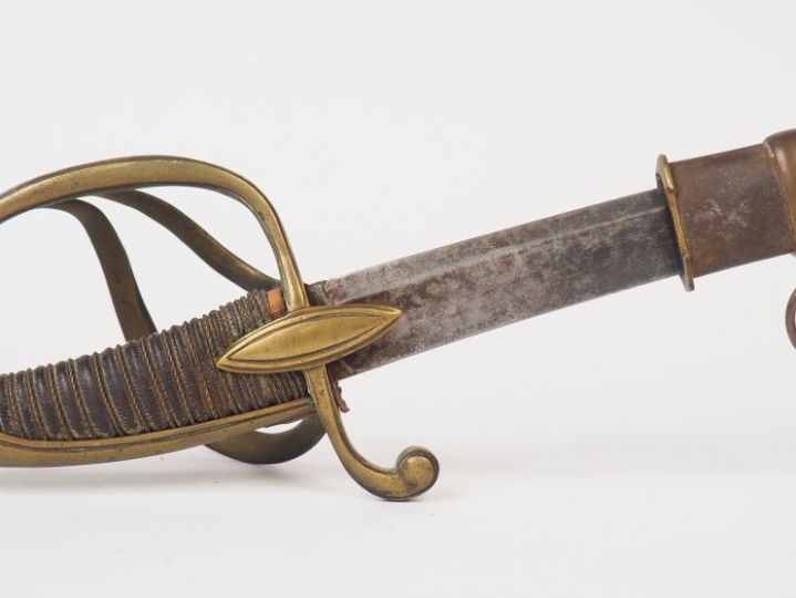 Sabre d’officier à la chasseur de facture civile type AN IX fabricatio